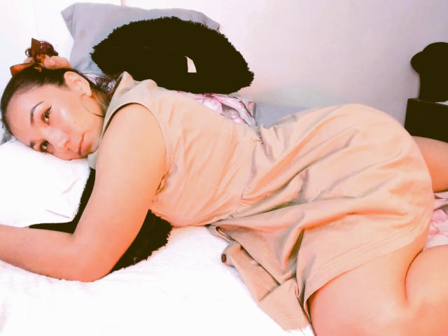 AmberDemons - Live sexe cam - 23882133