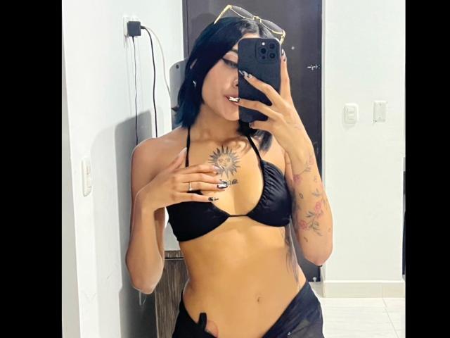 SalomeMille - Live sex cam - 23886025