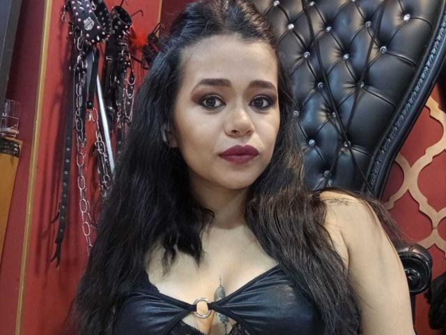 MistressVictoriaa - Live sex cam - 23886529