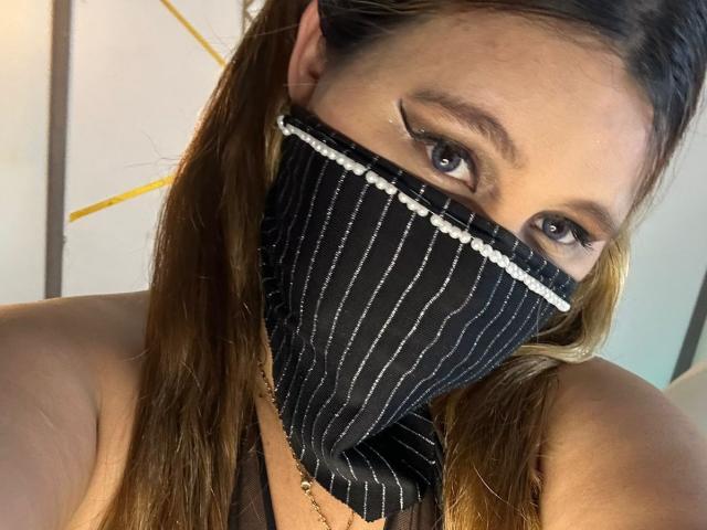 SalmaAzaman - Live sexe cam - 23894249
