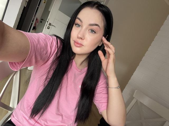 WinterJamie - Live sex cam - 23898197