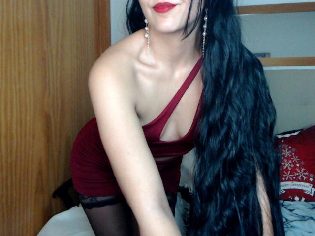 JuliaBrunette - Live porn &amp; sex cam - 23898309