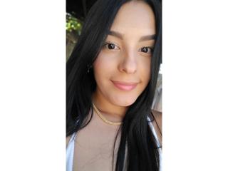 TalianaSquirt - Live porn &amp; sex cam - 23907397