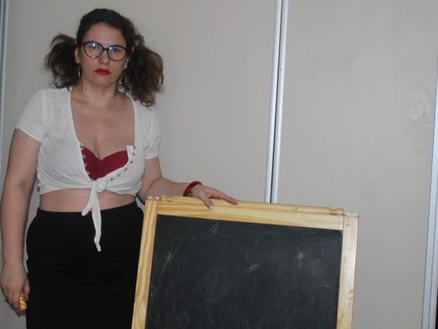 KinkyKosmina - Live porn &amp; sex cam - 23907573