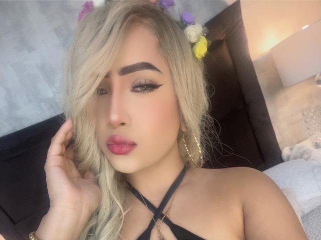 VictoriaGray - Live sex cam - 23907769