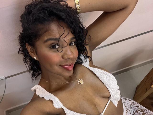 LisaMendez - сексуальная веб-камера в реальном времени - 23907825