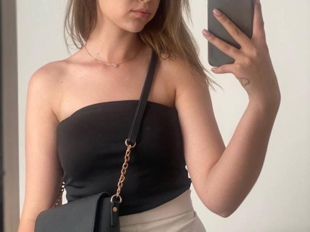 ClioAir - Sexe cam en vivo - 23909217