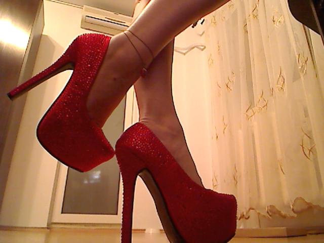RoyalDomina - Live cam sexy with this shaved sexual organ Mistress 