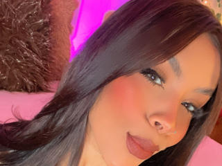 FiorellaBossh - Live porn &amp; sex cam - 23911429
