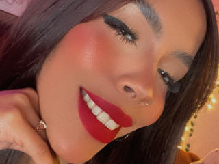 FiorellaBossh - Live sex cam - 23911453