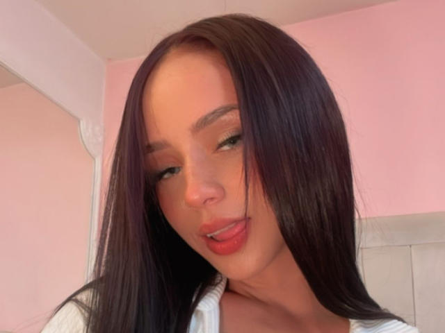 KloeThompson - Live porn &amp; sex cam - 23913457