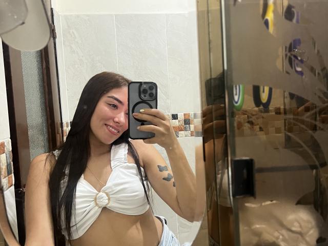 SharonKlart - Live Sex Cam - 23918717
