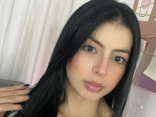 IsabellaJames - פורנו בשידור חי ומצלמת סקס - 23918933