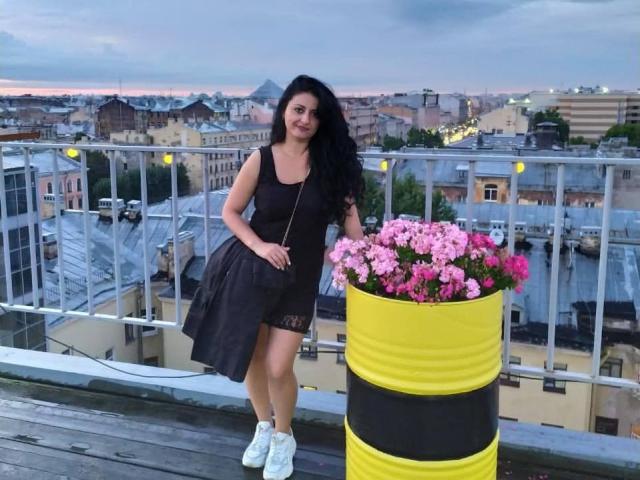 ElinorLindy - Live sex cam - 23923817