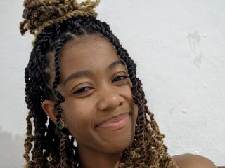 AmahI - Live Sex Cam - 23925833