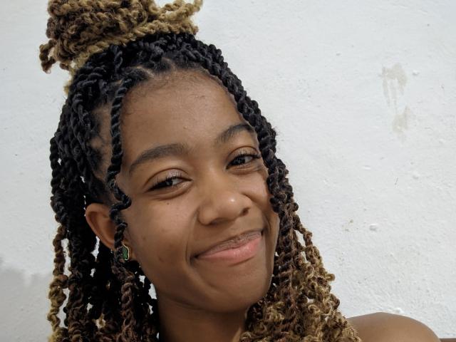 AmahI - Live Sex Cam - 23925833