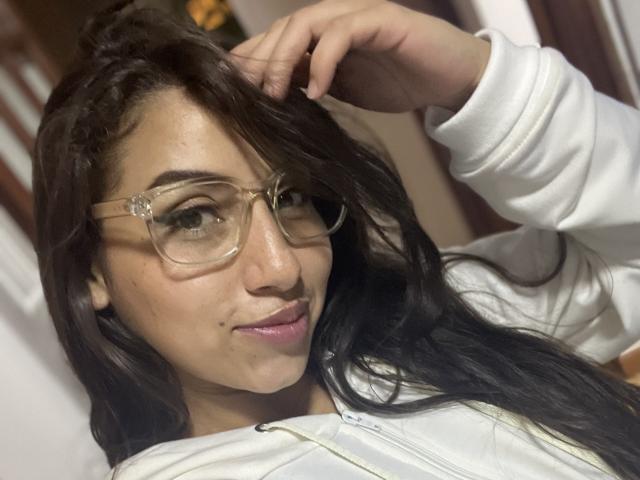 PaulettSmith - Live Sex Cam - 23926573