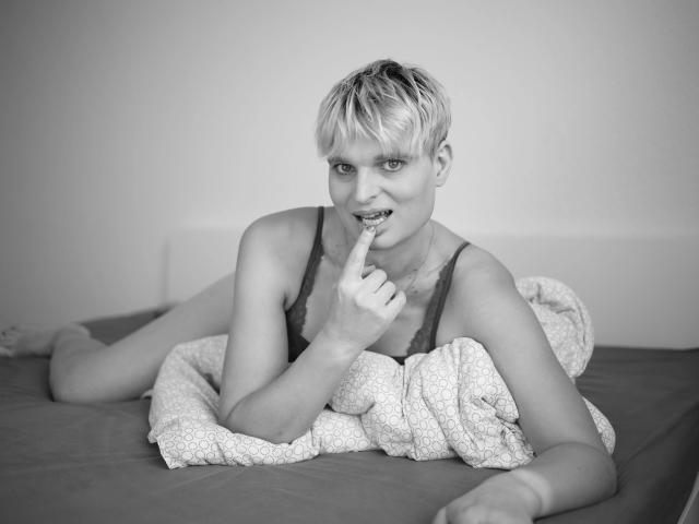 LolaAnders-hot - Sexe cam en vivo - 23928817