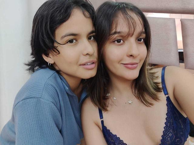 AnneAndSophia - Live porn &amp; sex cam - 23933129
