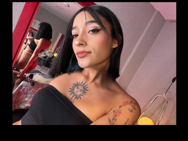 SalomeMille - Live porn &amp; sex cam - 23933569
