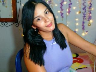 TalianaSquirt - Live porn &amp; sex cam - 23938969