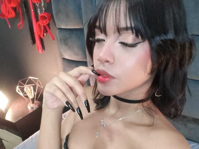 HannaCrow - Live sex cam - 23939141