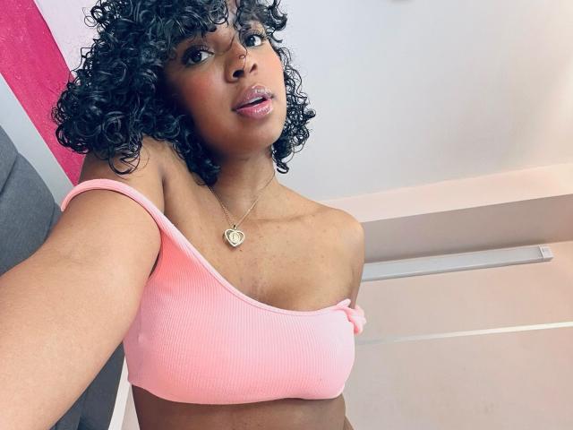 LisaMendez - Live porn &amp; sex cam - 23940697