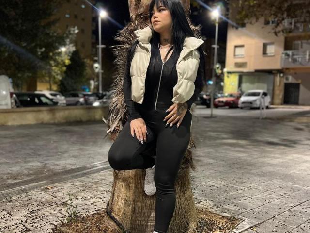 EimyHarrison - Live porn &amp; sex cam - 23940933