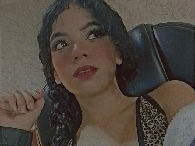 EmmaCowperr - Sexe cam en vivo - 23941309