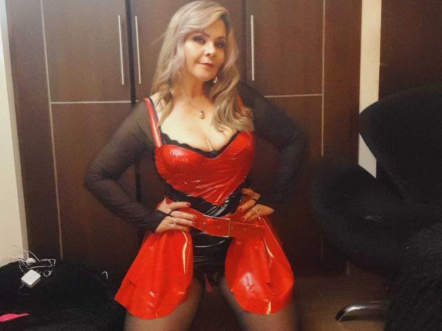 VictoriiaGray - Live porn &amp; sex cam - 23941821