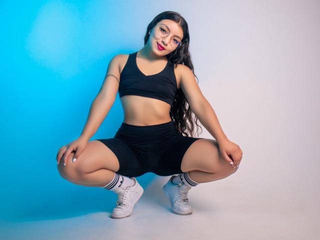 IbbyeMoreau - Live sex cam - 23944813