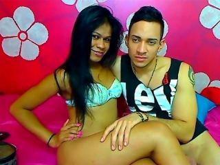 DouHardSexForU - Chat nude with a brunet Cross-sexual couple 