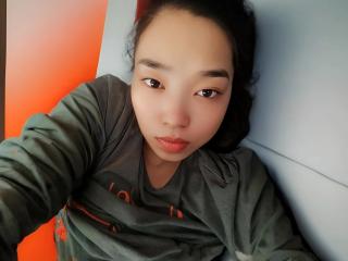 EmelyJoml - Live Sex Cam - 23946525