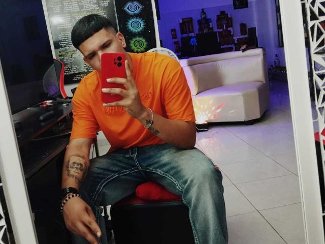 BrianCruz - Sexe cam en vivo - 23947333
