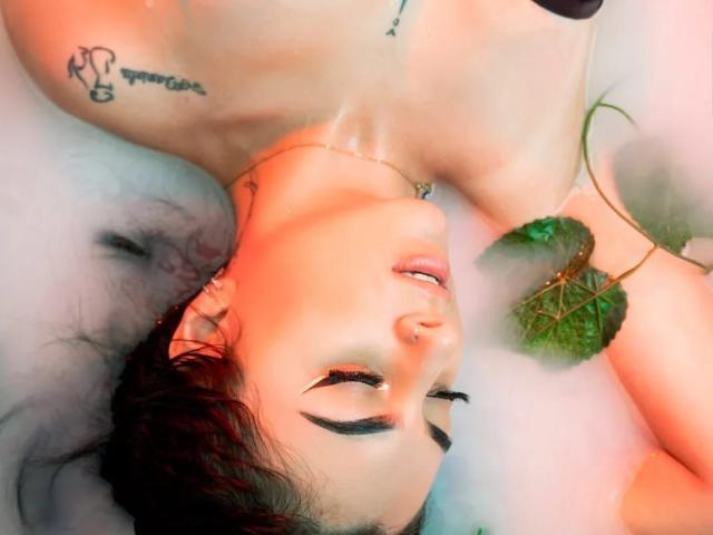 SeleneMarisa - Live Sex Cam - 23953481