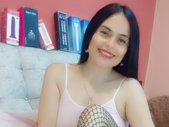 CharlotteCrofort - Live sex cam - 23956741