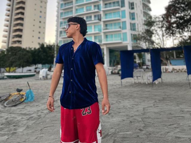 RichiMontes - Live sex cam - 23958209