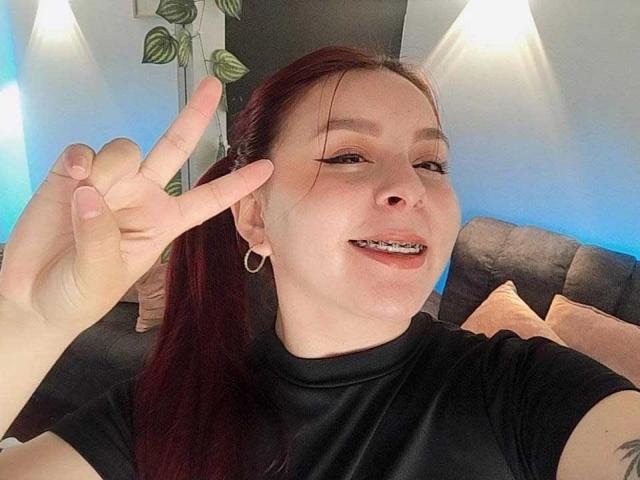 EmaJames - Live sex cam - 23962349