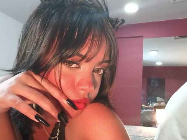 HannaCrow - Live sexe cam - 23963385