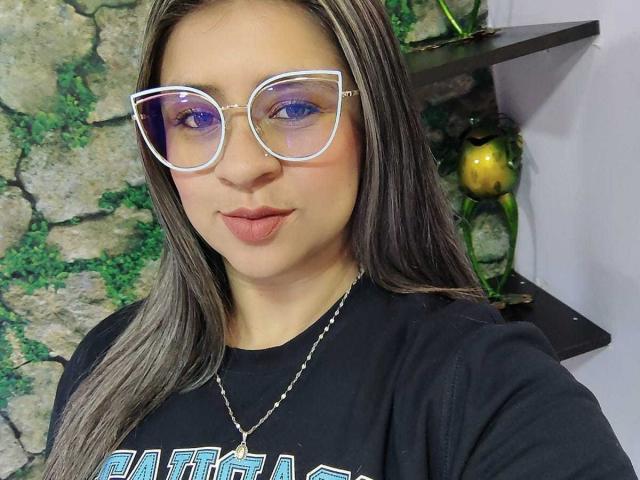 MelindaBoobs - Sexe cam en vivo - 23974101