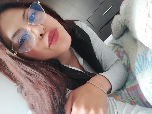 ElaiaaBakerr - Live sex cam - 23974445