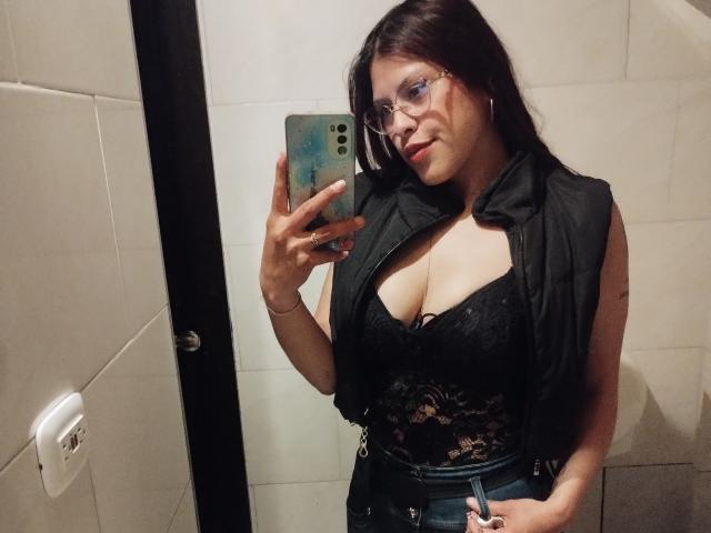 ElaiaaBakerr - Live sex cam - 23974461