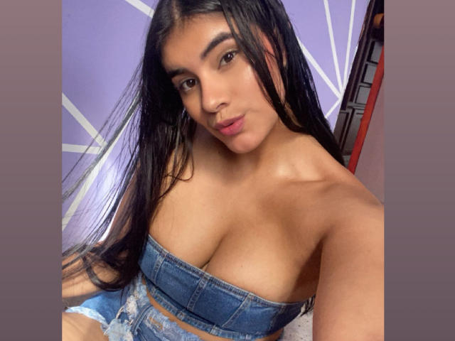 AbbyKey - Live sex cam - 23975585