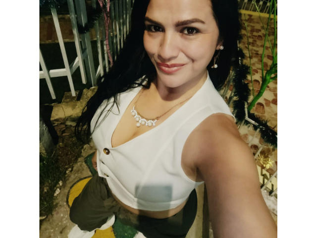 CameronViviane - Live sex cam - 23976661