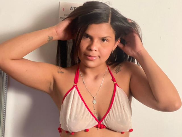 PaolaCute69 - Sexe cam en vivo - 23978617