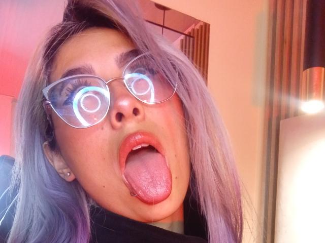 LunaMjs - Live Sex Cam - 23982101