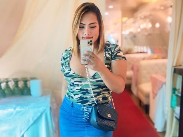 AlwinaForU - Live sex cam - 23985341