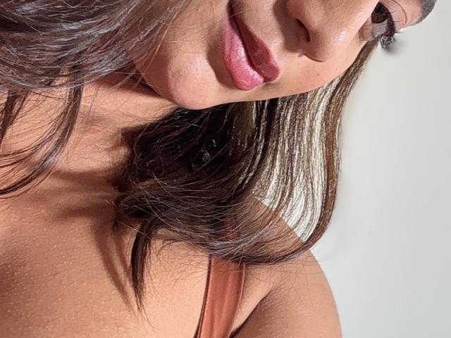 DianaFernandezz - Live sex cam - 23986065