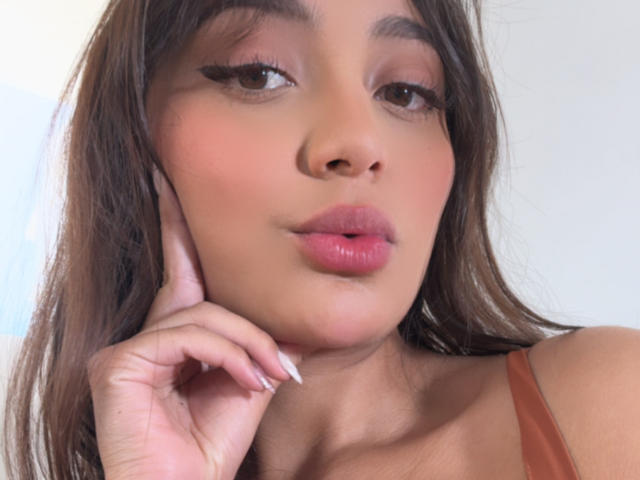 DianaFernandezz - Live sex cam - 23986069