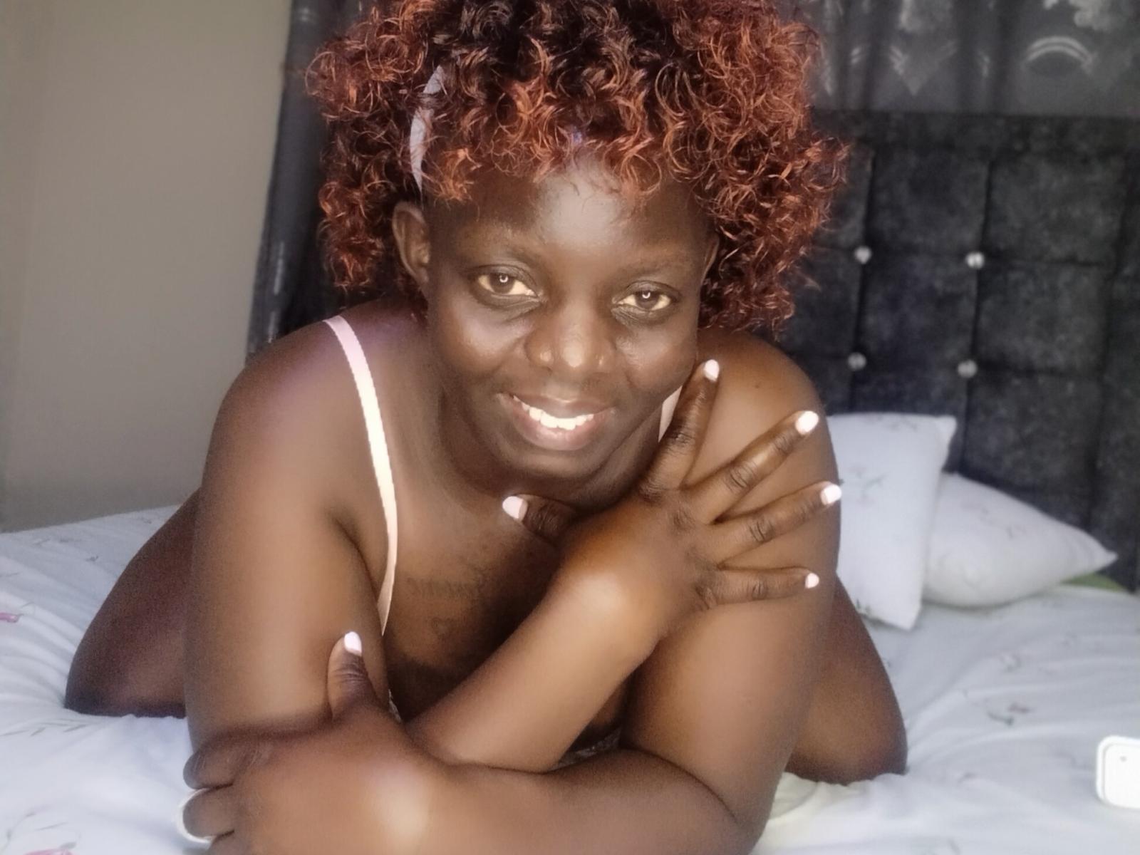 QueenZarah - Live porn &amp; sex cam - 23987345